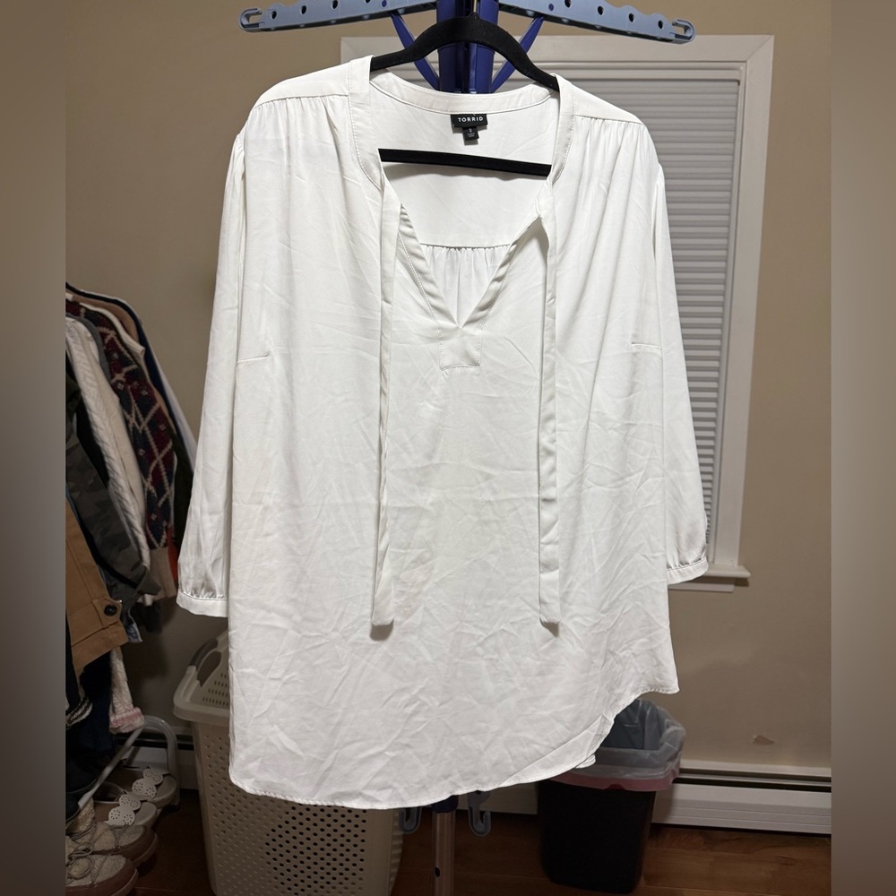 Torrid Size 3 White Peasant Harper Blouse